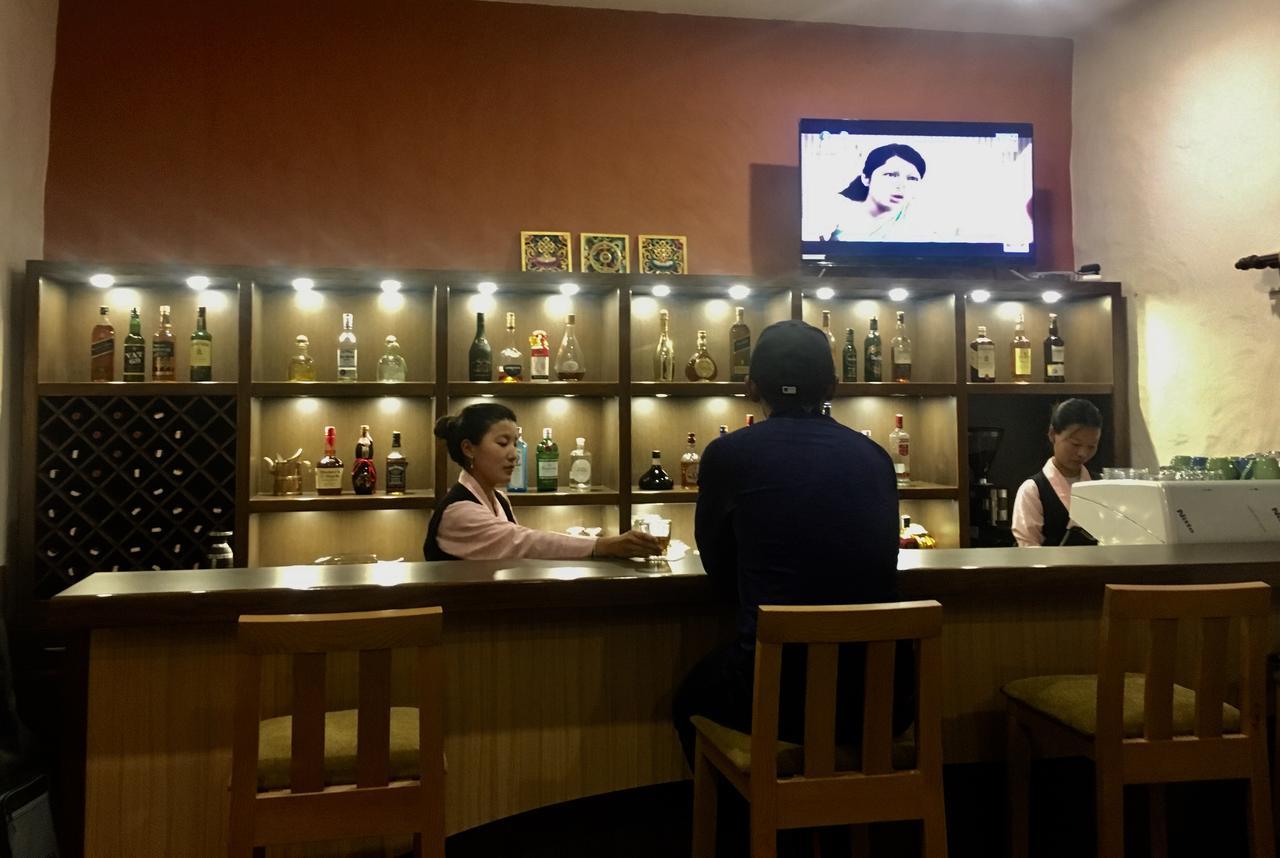 Royal Mustang Resort Nambo Luaran gambar